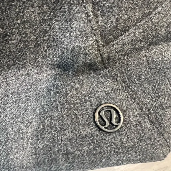 Lululemon Athletica Gray and Black Tote with matching small clutch - Picture 2 of 11